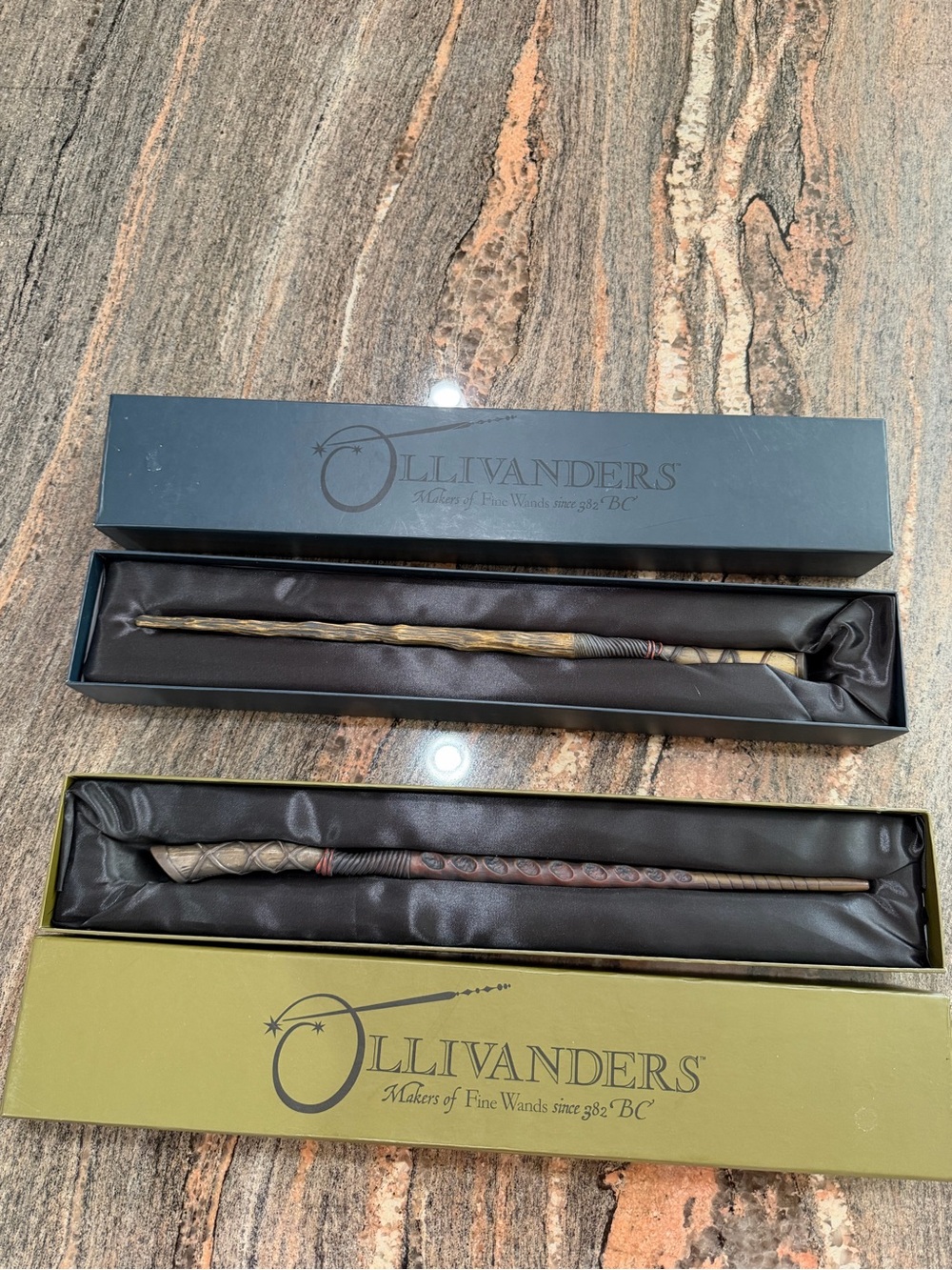 NEW Ollivanders Official Wand Sets - Birch 1 Ollivander + Holly 8 Ollivander